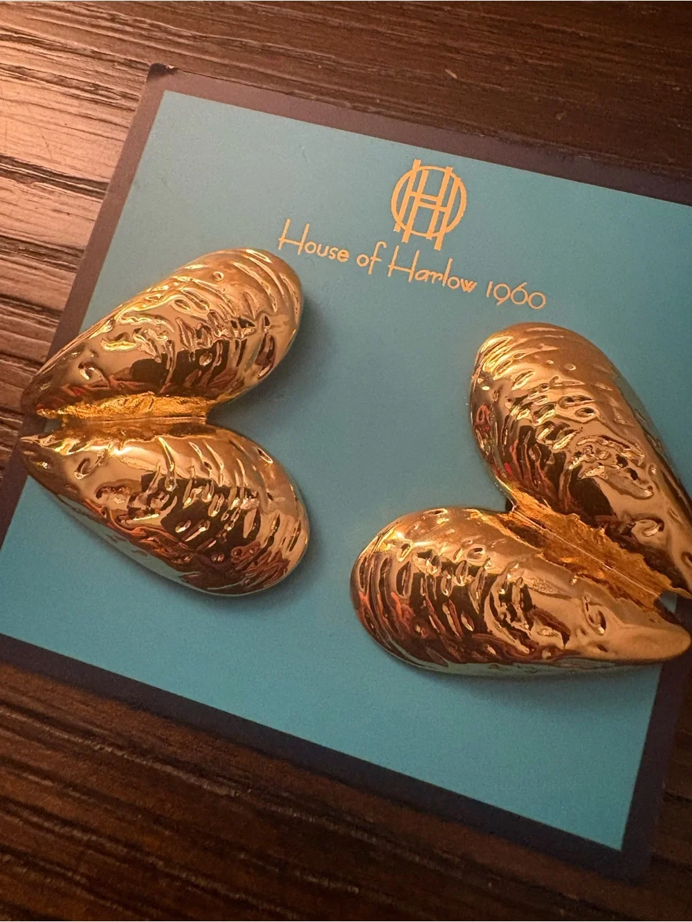 NEW House of Harlow 1960 Gold Shell Earrings